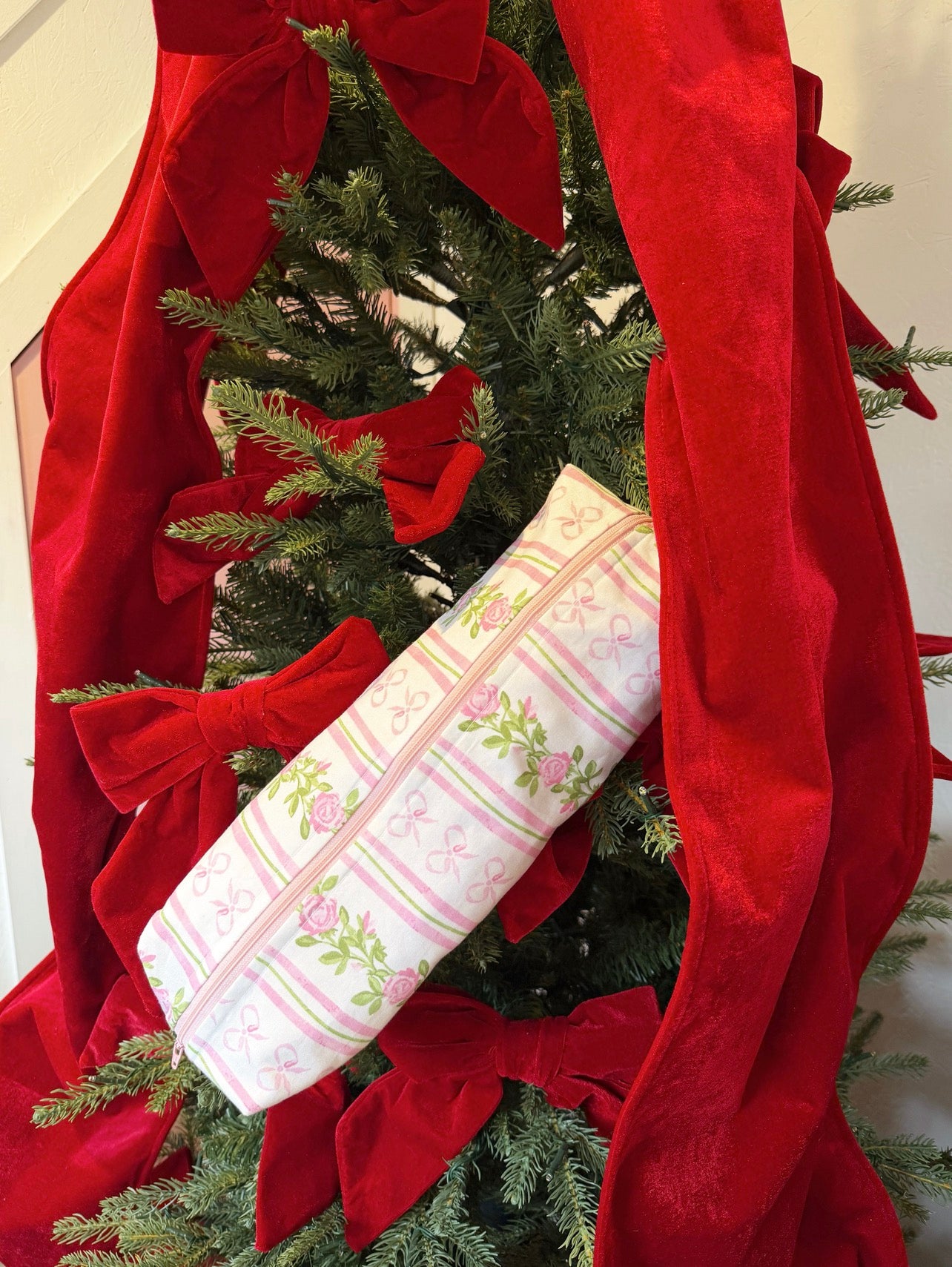 Ribboned Rose Dyson Keepsake Bespoke Pouch