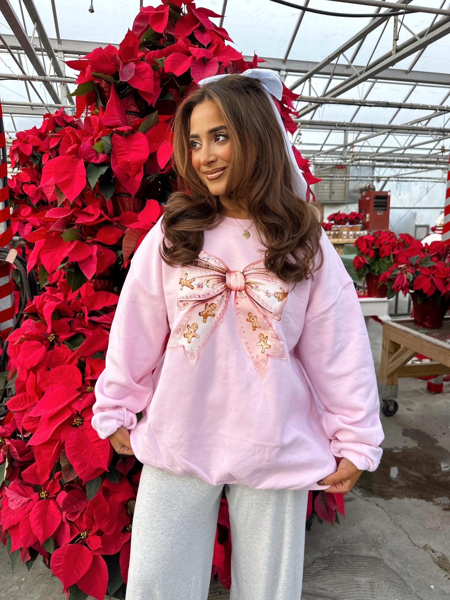 GINGERBREAD BOW Crewneck 🎀🤍