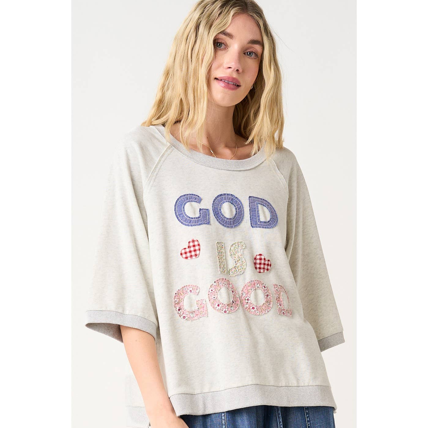 GOD IS GOOD PATCHWORK SHORT SLEEVE SWEATSHIRT TOP)