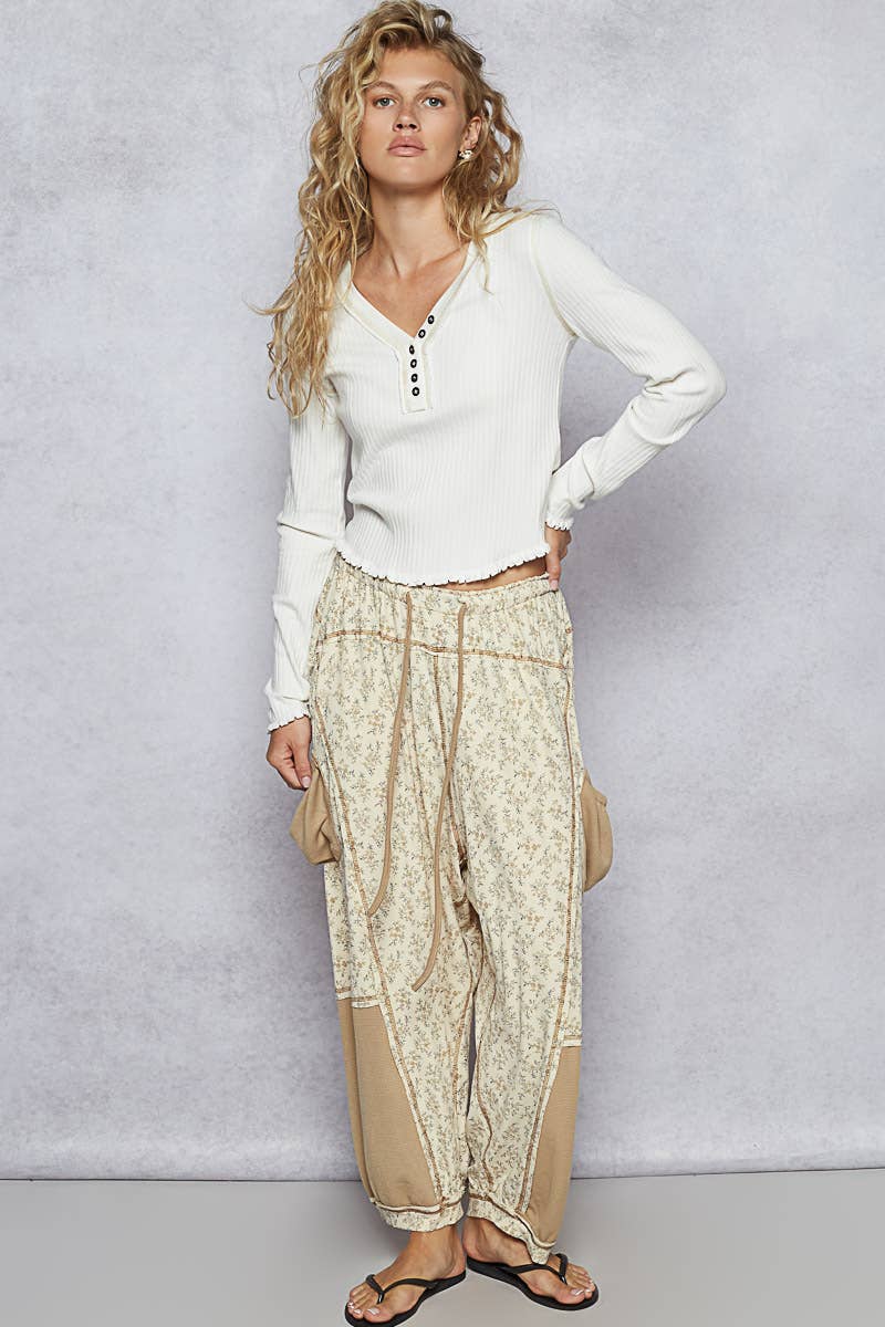 Darling Oversized floral pattern printed knit pants