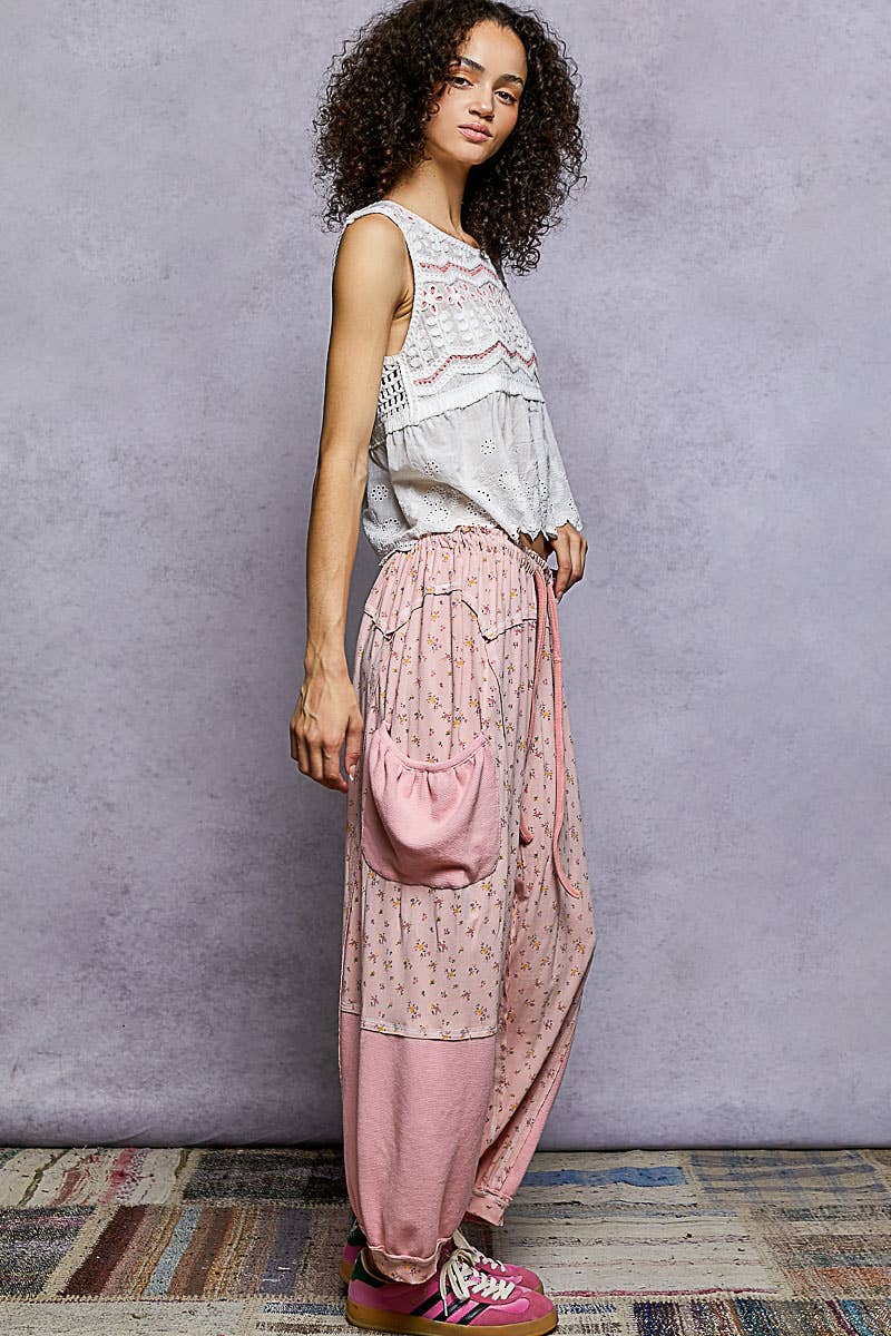 Darling Oversized floral pattern printed knit pants