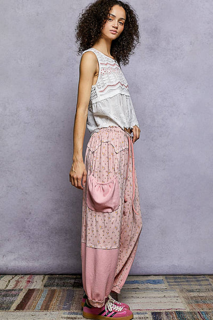 Darling Oversized floral pattern printed knit pants