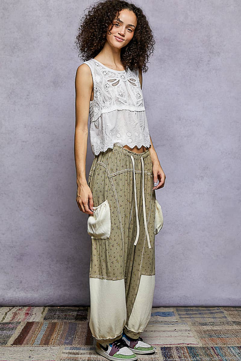 Darling Oversized floral pattern printed knit pants