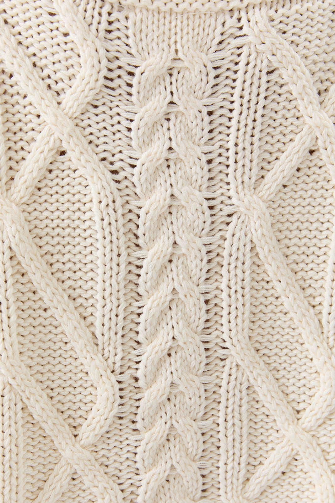 AMELIE ROUND NECK SHORT SLEEVE KNIT SWEATER TOP