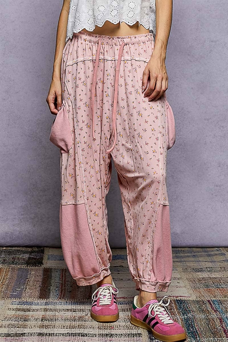 Darling Oversized floral pattern printed knit pants