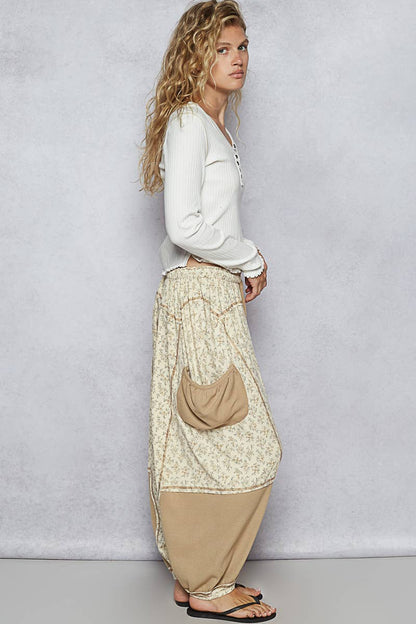 Darling Oversized floral pattern printed knit pants