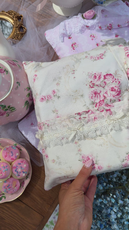 Faithfully Floral Vintage Bible Cover